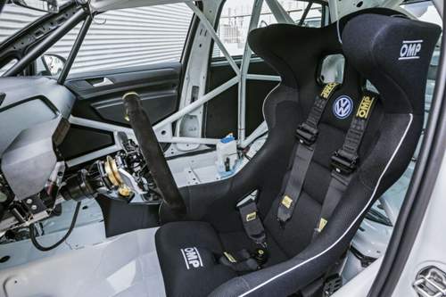 Golf TCR Concept: Viel nacktes Blech im Innenraum