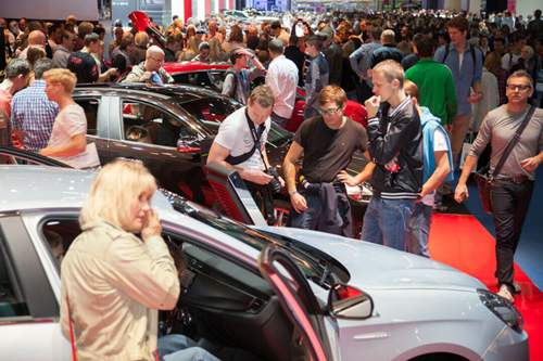 Auf der IAA ist viel los. Wer weiß, wo er hinwill, kommt besser voran