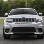 Wer braucht schon Nebelscheinwerfer: Beim Jeep Grand Cherokee Trackhawk entfallen sie zugunsten zusätzlicher Lufteinlässe
