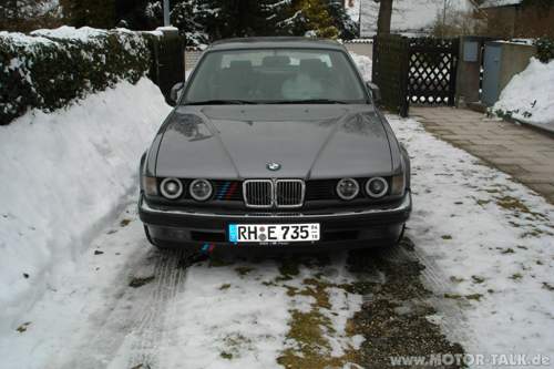 BMW E32 735i Front