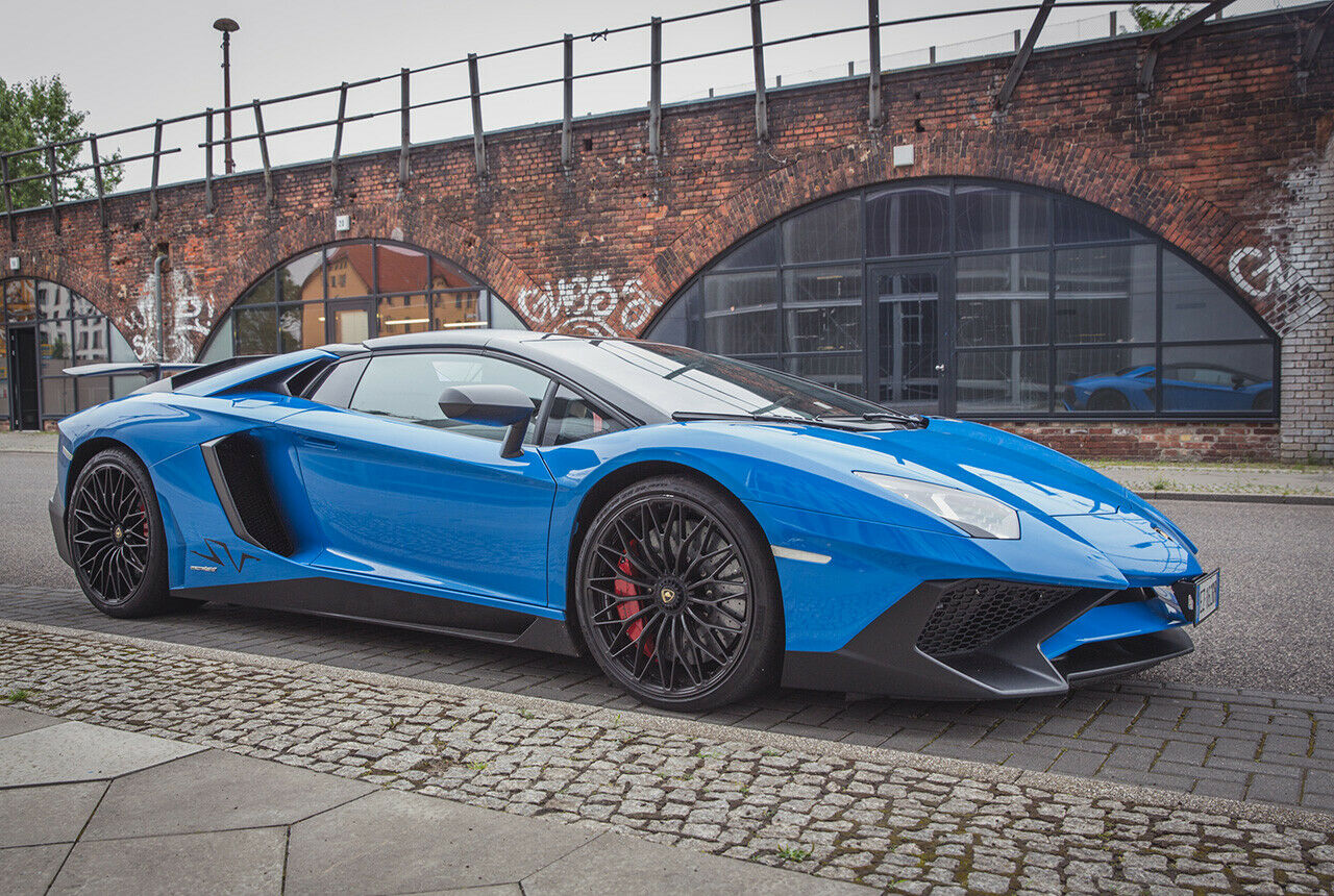 50 Kilogramm spart das SV-Programm beim Aventador Roadster ein