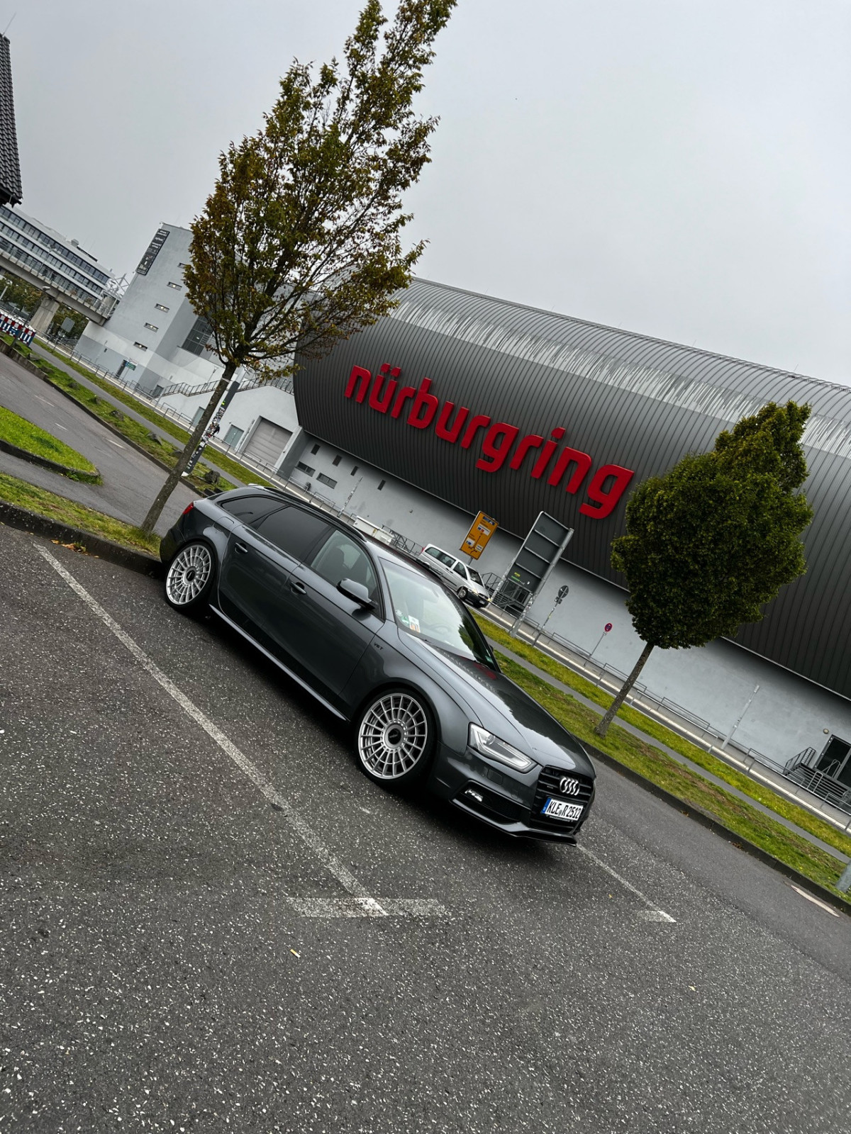 8K Felgen Bilder Thread: Postet euren Audi mit euren FELGEN!