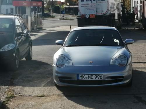 911 996