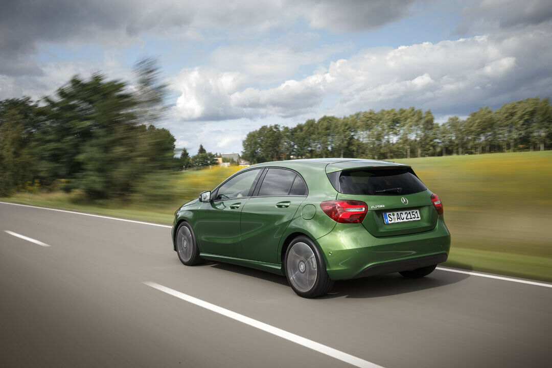 Mercedes überarbeitet Schürzen und Auspuffblenden - sofern das Modell welche hat