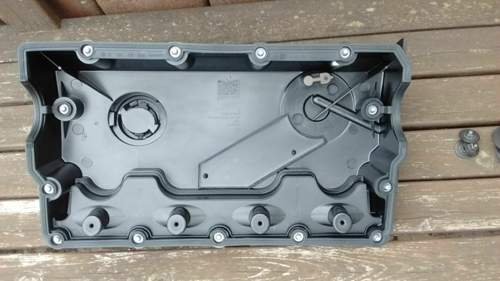 Ventildeckel von unten