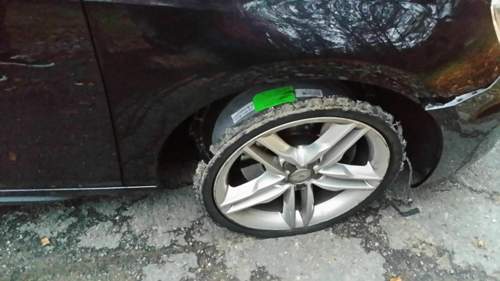 VW Golf Continental Reifenschaden