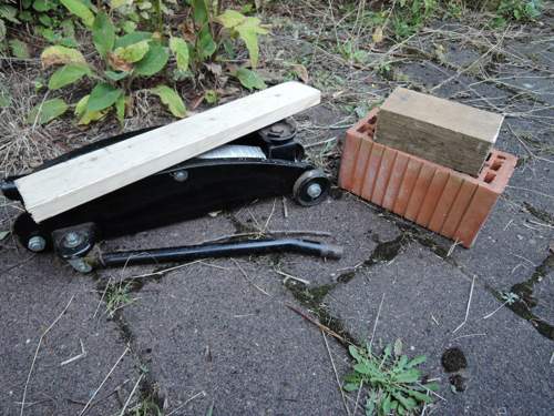 Material zum Aufbocken