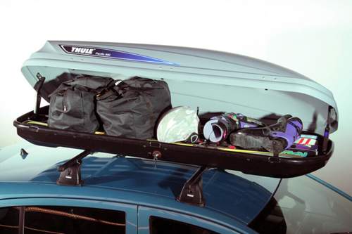 Die Dachbox ist zwar praktisch, wirkt sich aber auch auf das Fahrverhalten des Autos aus