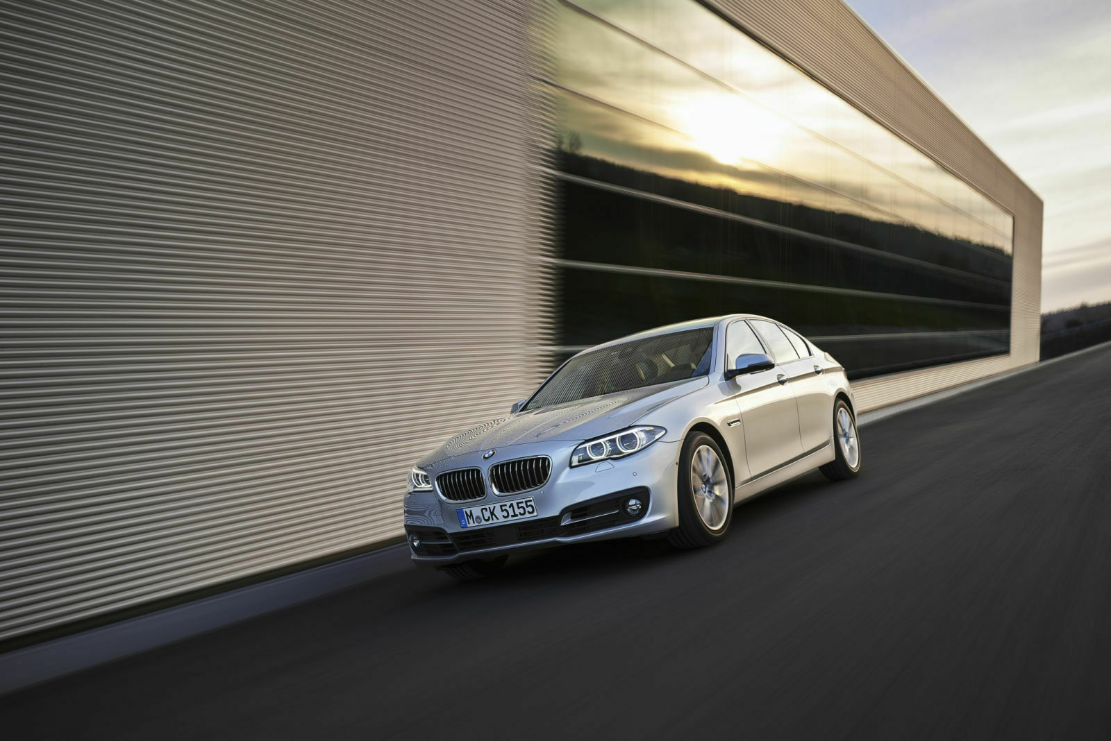 BMW bietet den 5er ab Sommer mit neuen Dieselmotoren an
