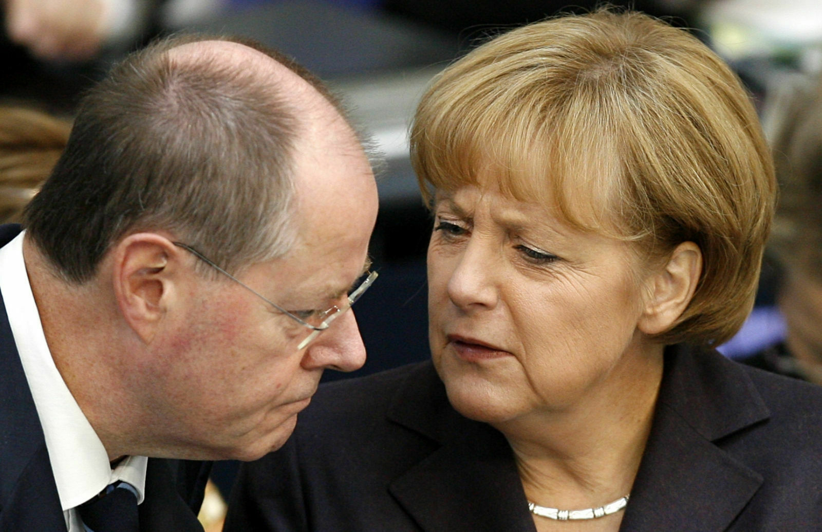 Beim Thema Straßenverkehr sind sich Merkel und Steinbrück scheinbar weitgehend einig