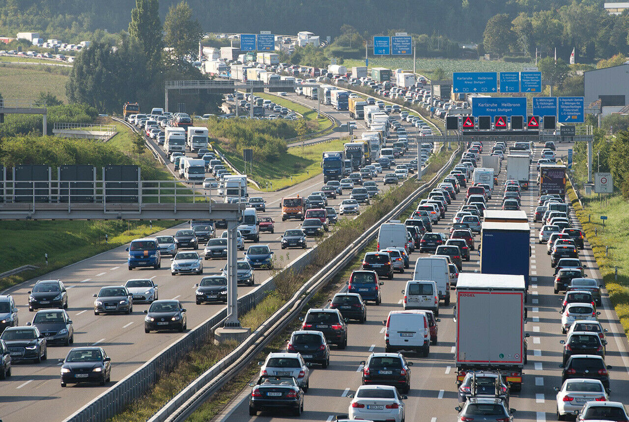Der ADAC zählte an den ersten Ostertagen knapp 3.425 Staus mit einer Gesamtlänge von mehr als 9.000 Kilometern