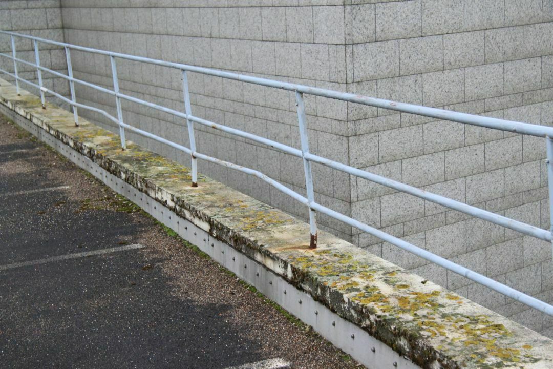 Der Verlierer: Rostiges Gitter