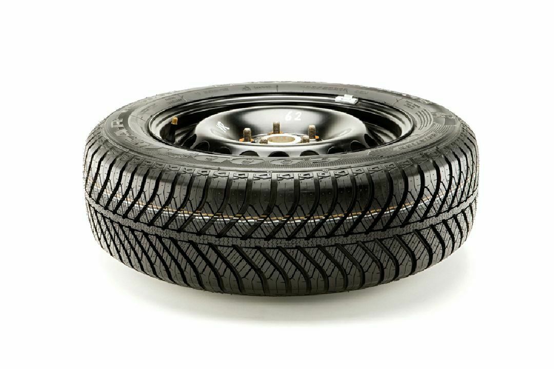 Goodyear Vector4 Season