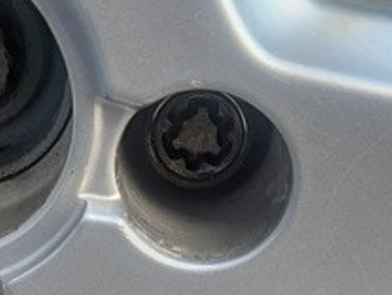 Adapter Diebstahlsicherung gebrochen - Audi A3