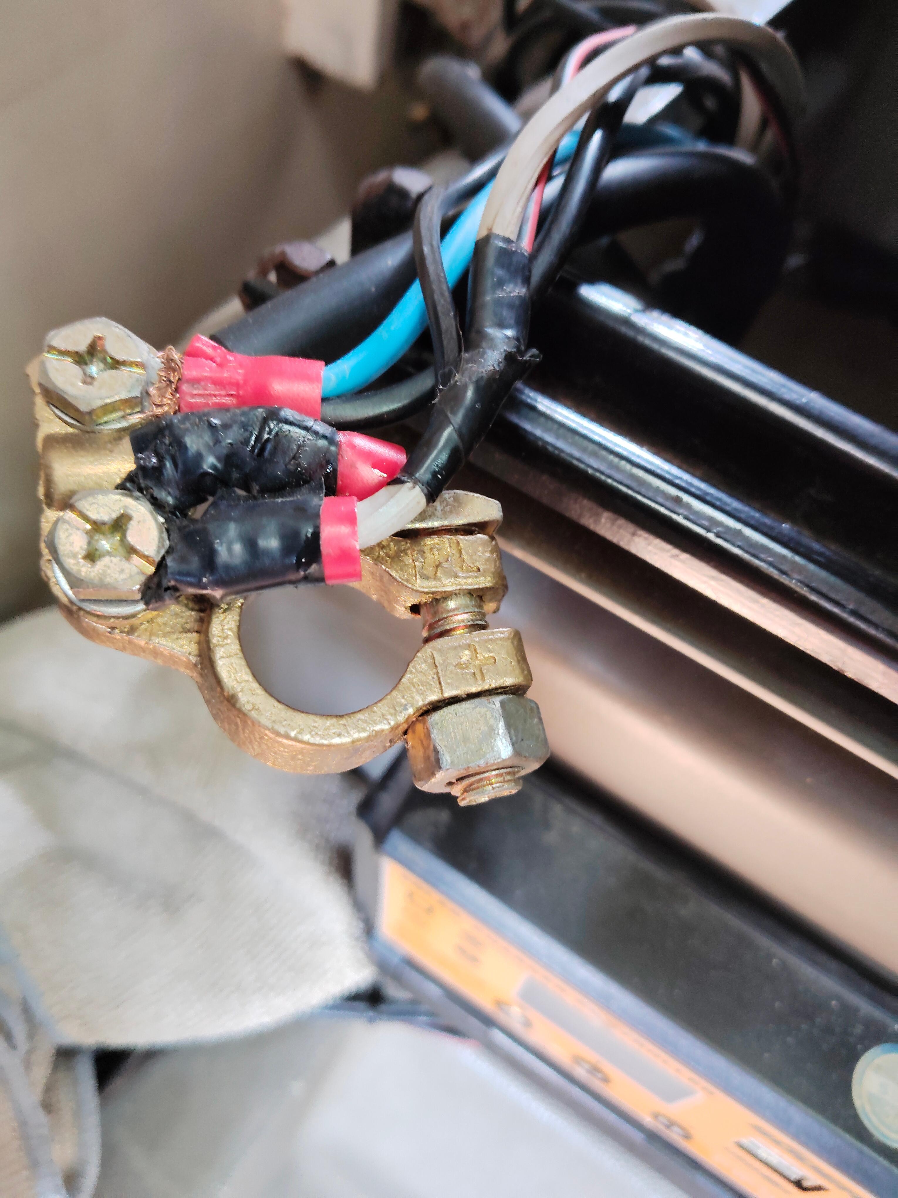Adapter gesucht für Gelbatterie