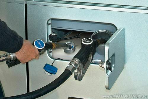 Alles-zum-diesel-schadstoffkiller-adblue-1200x800-db7149b1a3aceecf