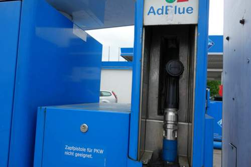 Aral-lkw-adblue-zapfsaeule