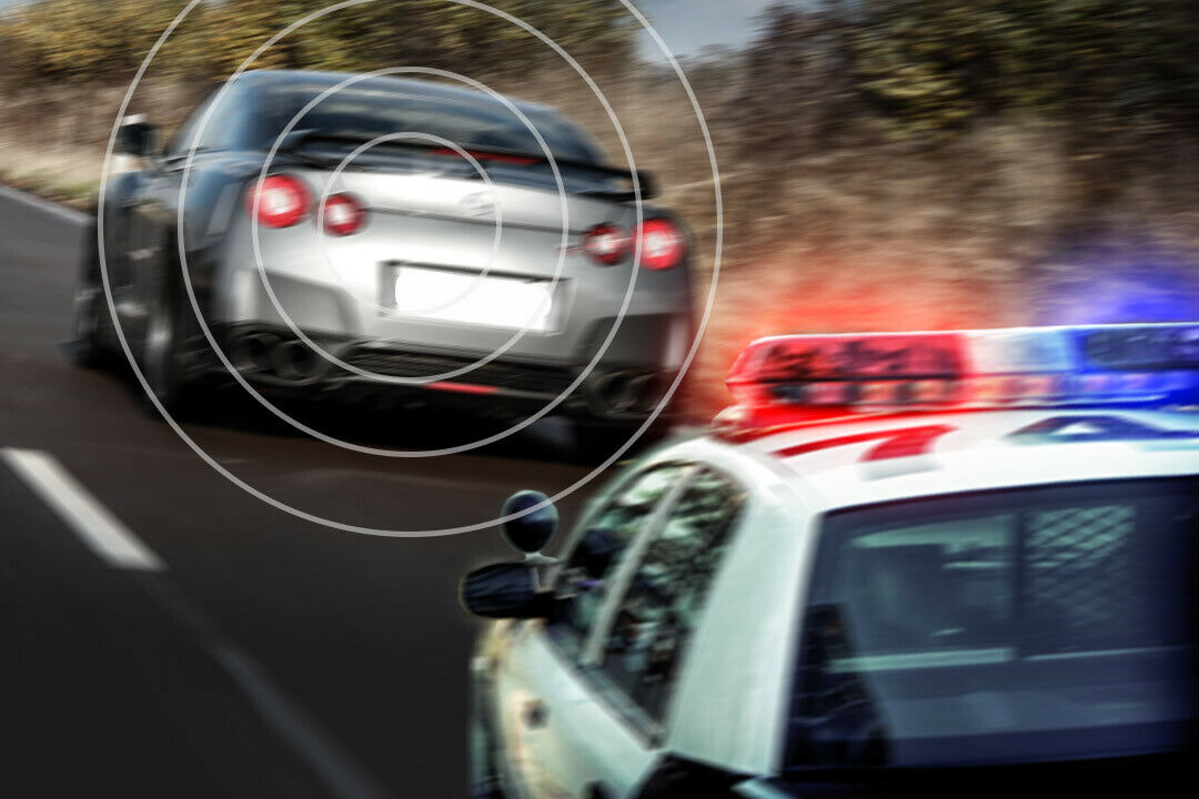 Den Verfolger im Visier - mit Starchase können Polizisten auf flüchtige Autofahrer schießen, mit einem Sender