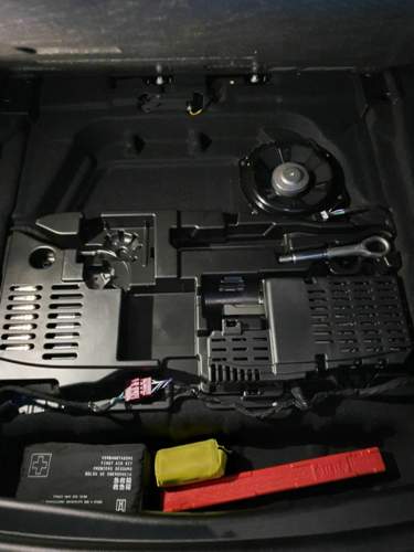 CLA45 Kofferraum Technik