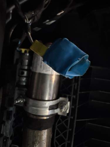 Der verklebte Stecker