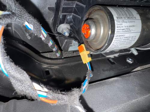 Der andere Stecker hier ist gesteckt