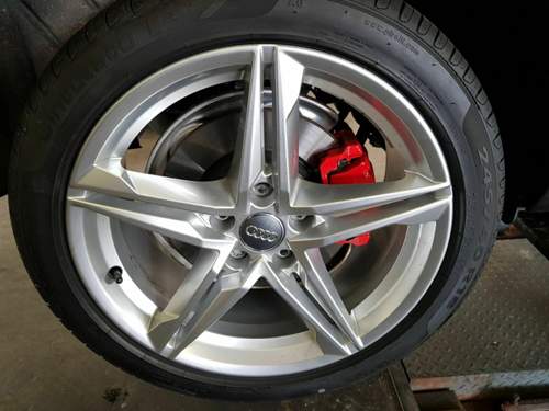Audi Quattro Bremssattel rot
