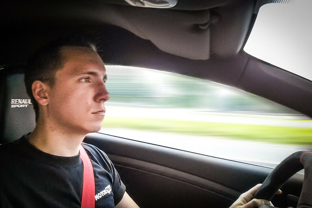 Erste Fahrt im neuen Sportler: MOTOR-TALK-Redakteur Constantin Bergander im Renault Mégane R.S. Trophy 275