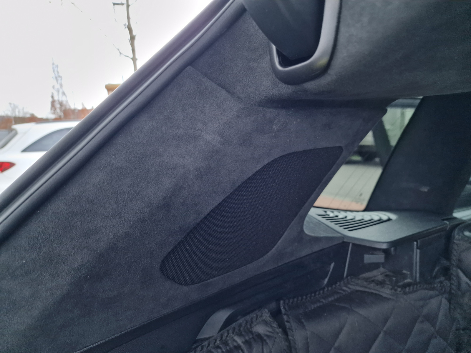 Alcantara Dachhimmel im X3M Comp. LCI