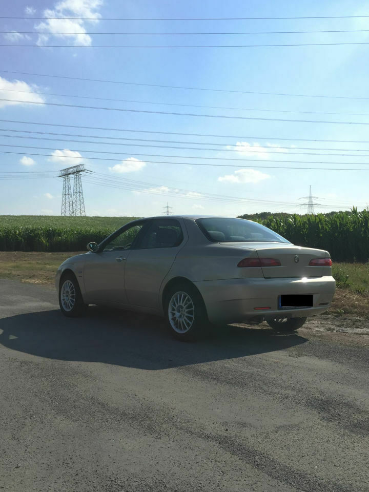 Alfa 156 2.0 JTS Fehler im Motorkontrollsystem mit Knistergeräuschen im Motorraum