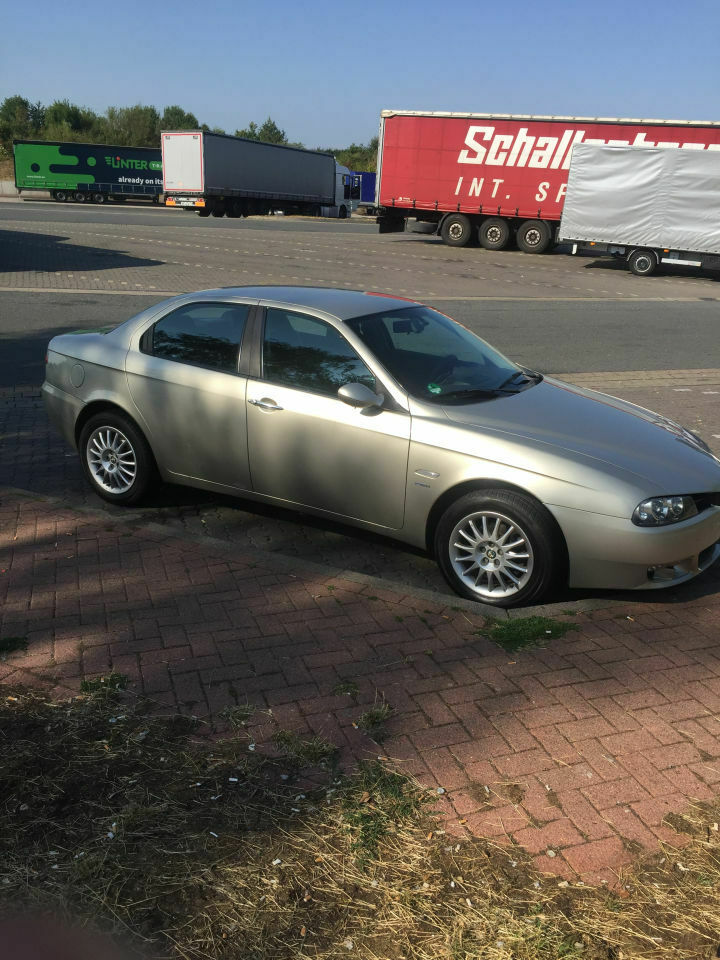 Alfa 156 2.0 JTS Fehler im Motorkontrollsystem mit Knistergeräuschen im Motorraum