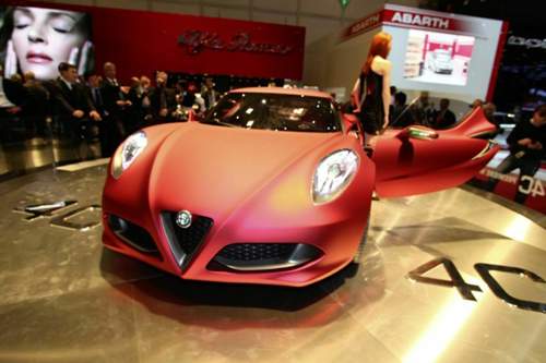 Alfa Romeo 4C Concept Messepräsentation
