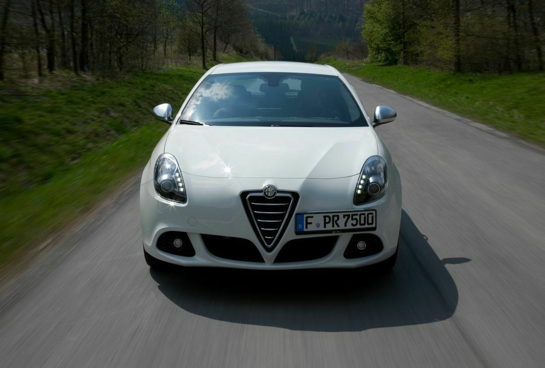 Alfa Romeo Giulietta Front