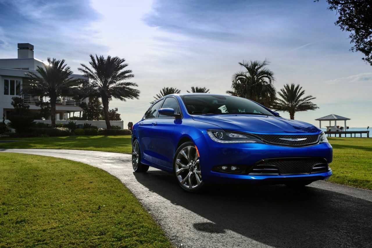 Chrysler 200