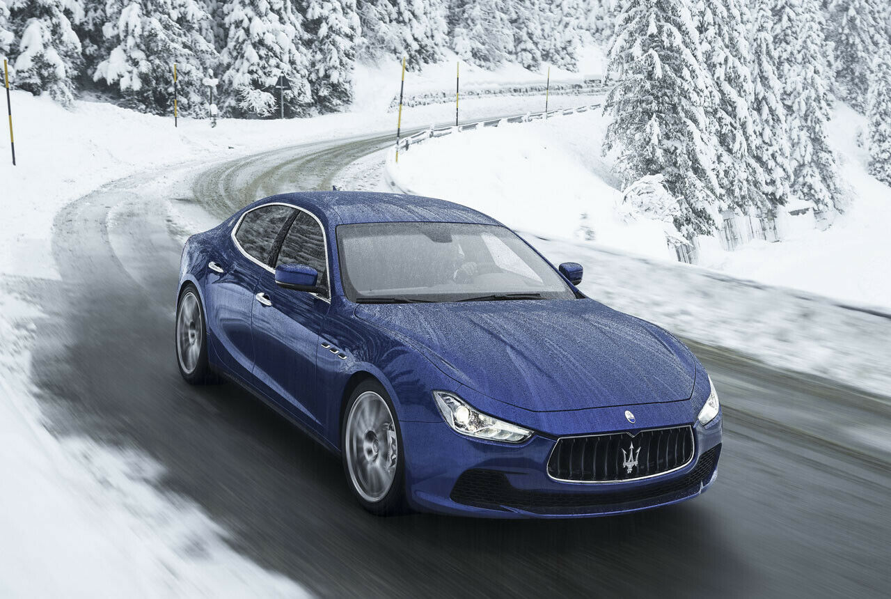 Maseratis Allradantrieb verteilt die Motorkraft je nach Fahrsituation auf alle vier Räder. Das neue System gab in den Limousinen Ghibli (im Bild) und Quattroporte seinen Einstand