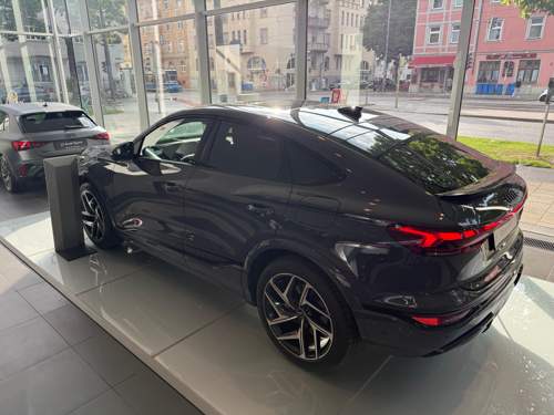 Q6 Sportback Seite