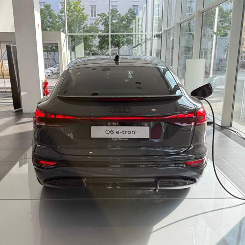 Q6 Sportback Back