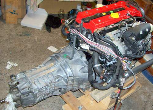 Moto-r-mit-getriebe-von-hinten-64349