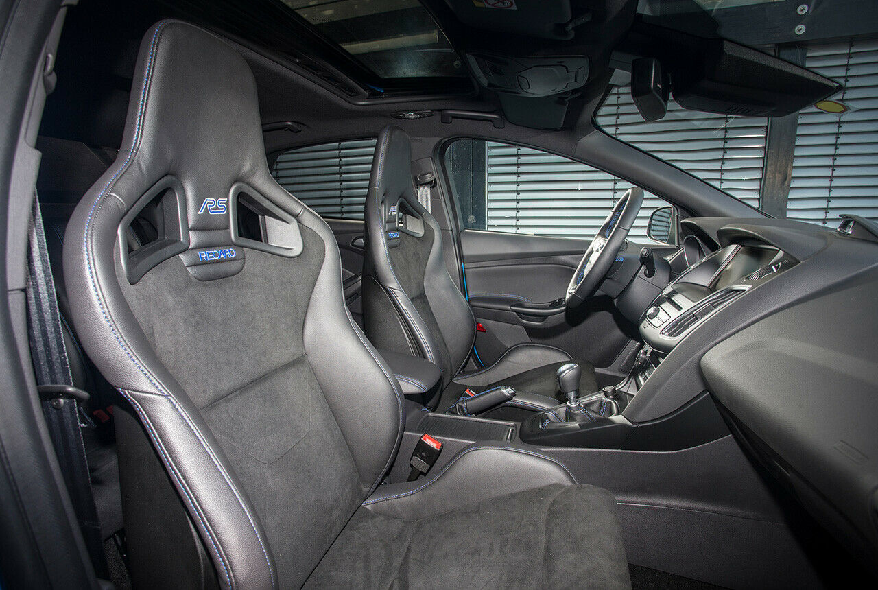 Halbschalen im Ford Focus RS Mk3