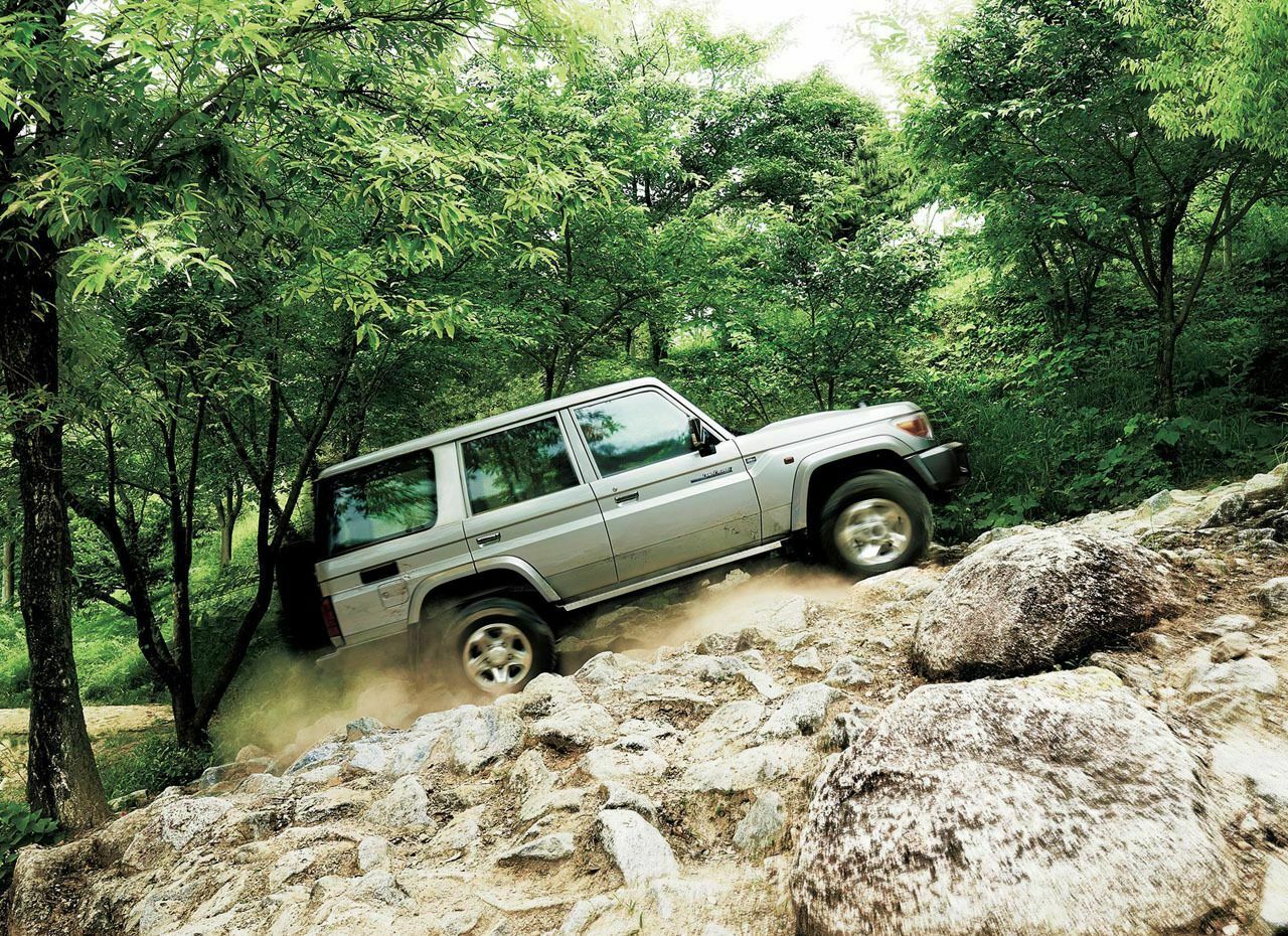 Für ihn ist im Gelände selten Ende: Toyota Land Cruiser 70 Van