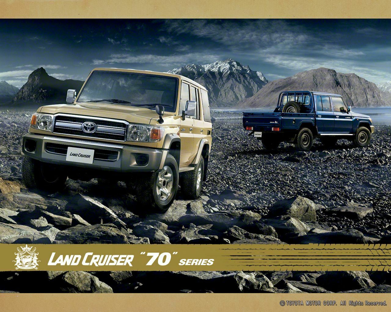 Prospekt-Titelseite der 30-Jahre-Edition des Land Cruiser