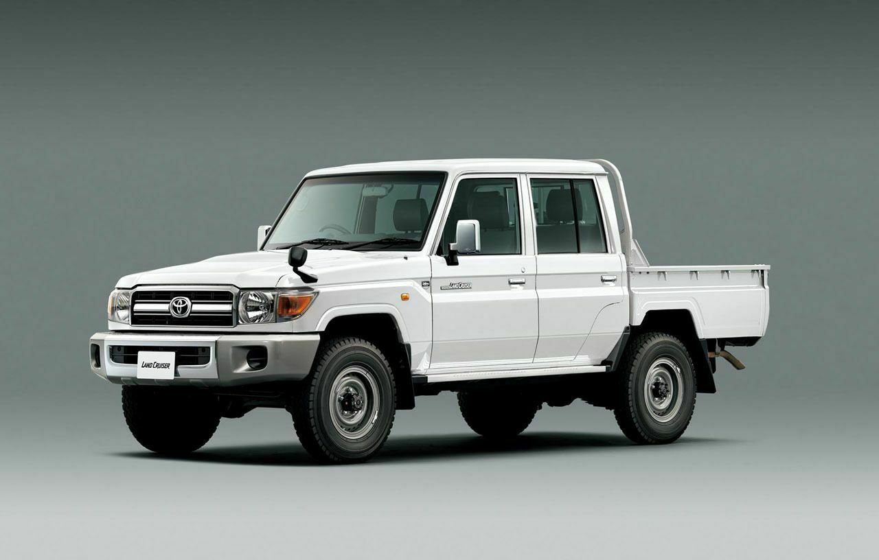 Erstmals in Japan erhältlich: Toyota Land Cruiser 70 als Pick-up mit Doppelkabine