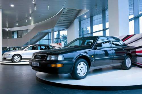 Eigentlich sollte der V8 Audi 300 heißen - Audi 100 und 200 sahen ihm sehr ähnlich