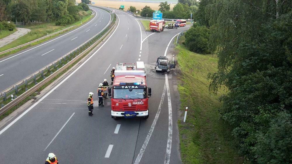 Der Vater stoppte das Auto an einer Ausfahrt, er war noch 10 Kilometer vom Krankenhaus entfernt