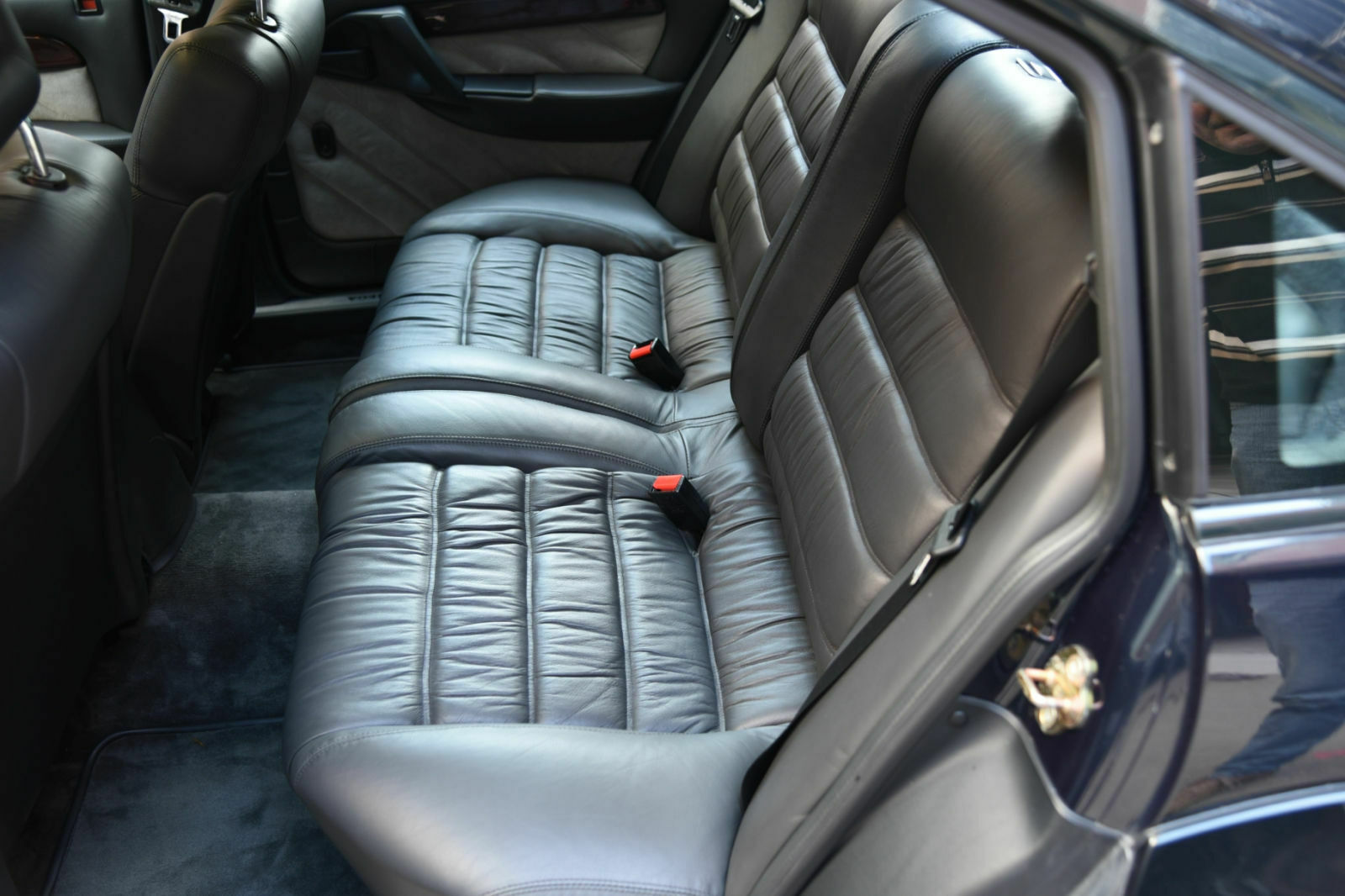 Opel Lotus Omega: Rückbank