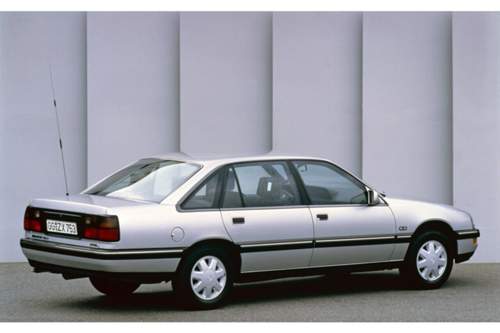 Als echte Alternative in der Oberklasse bot Opel den Senator B mit um 15 Zentimeter verlängertem Radstand an