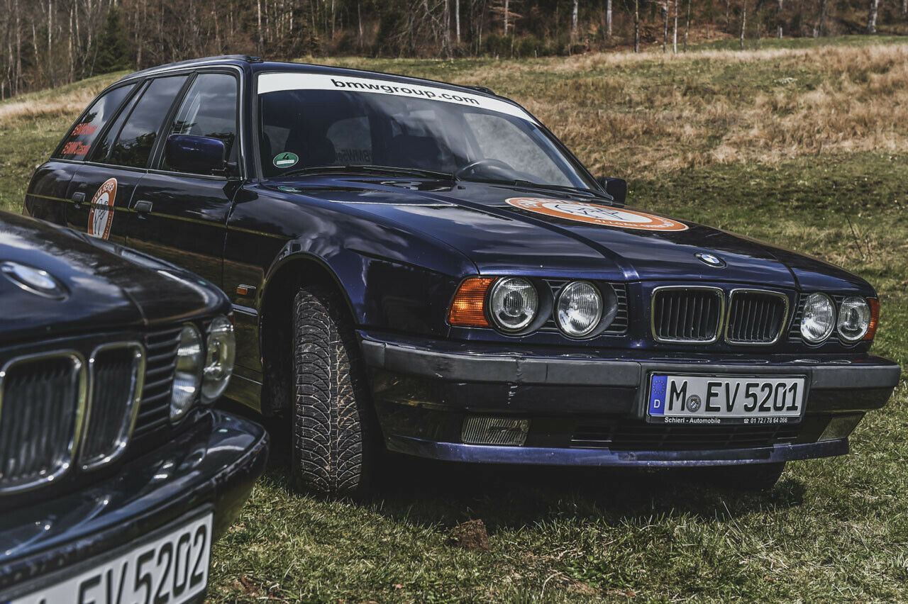 Der 535i mit dem als "Eisenschwein" bekannten M30-Motor wäre eine Option gewesen