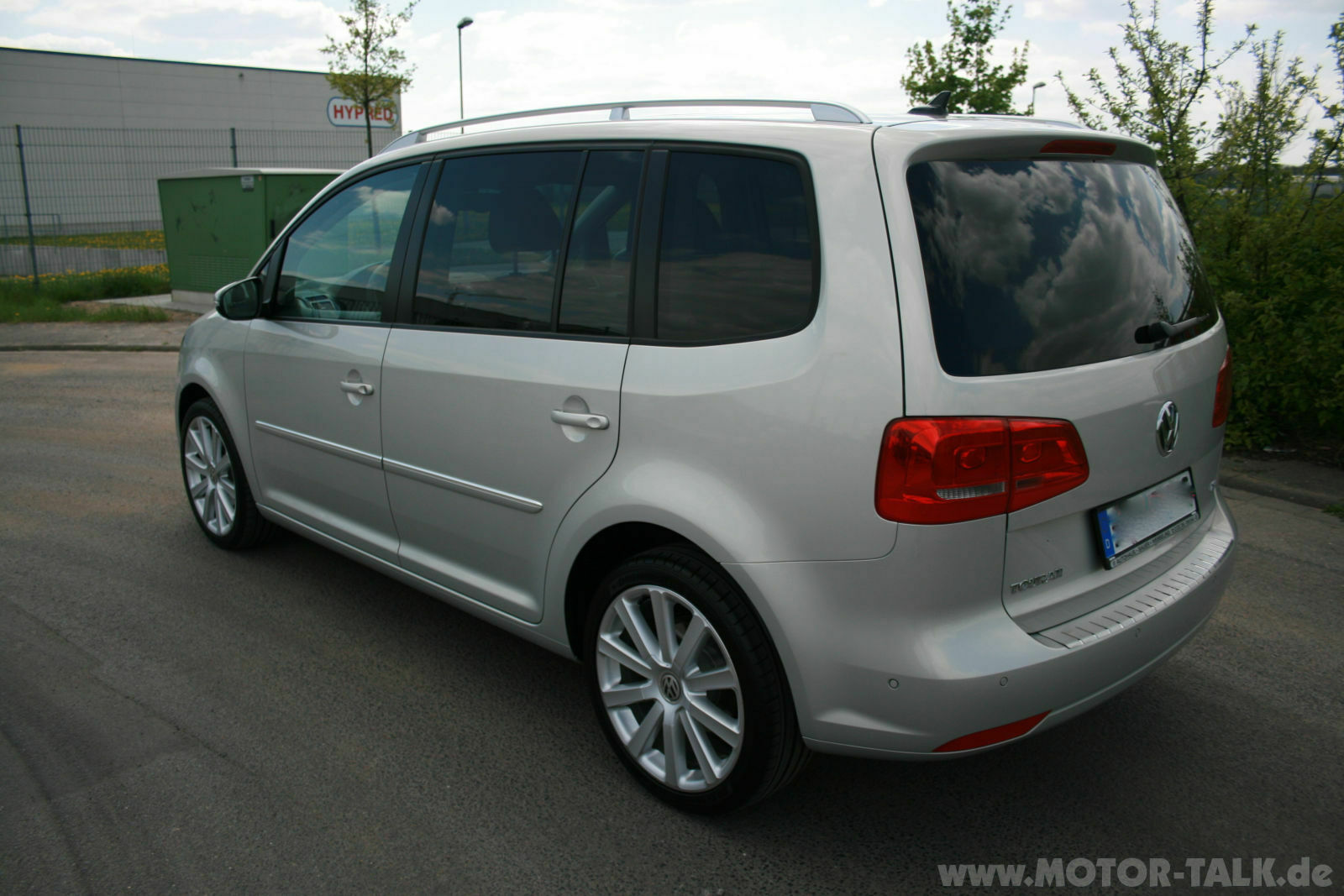 Alufelge 18" auf silbernen Touran 2.0TDI