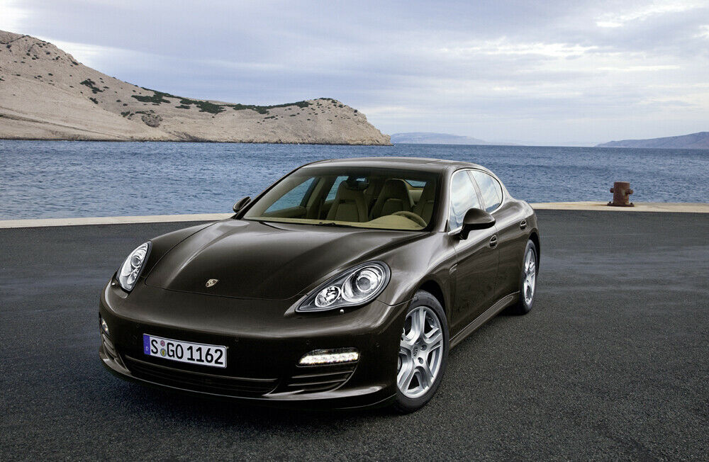 Am 12. September fällt die Startflagge für den Porsche Panamera