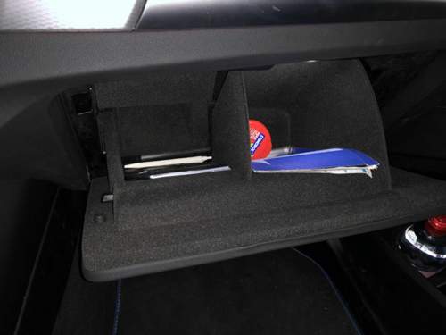 Handschuhfach-gesamt