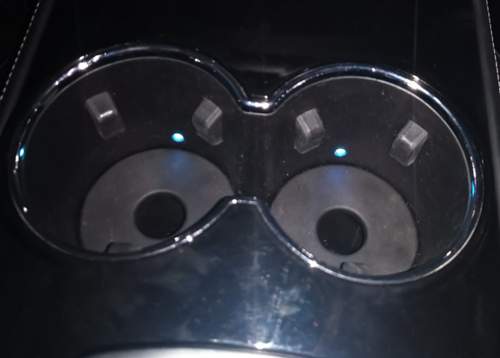 Getränkehalter mit LEDs